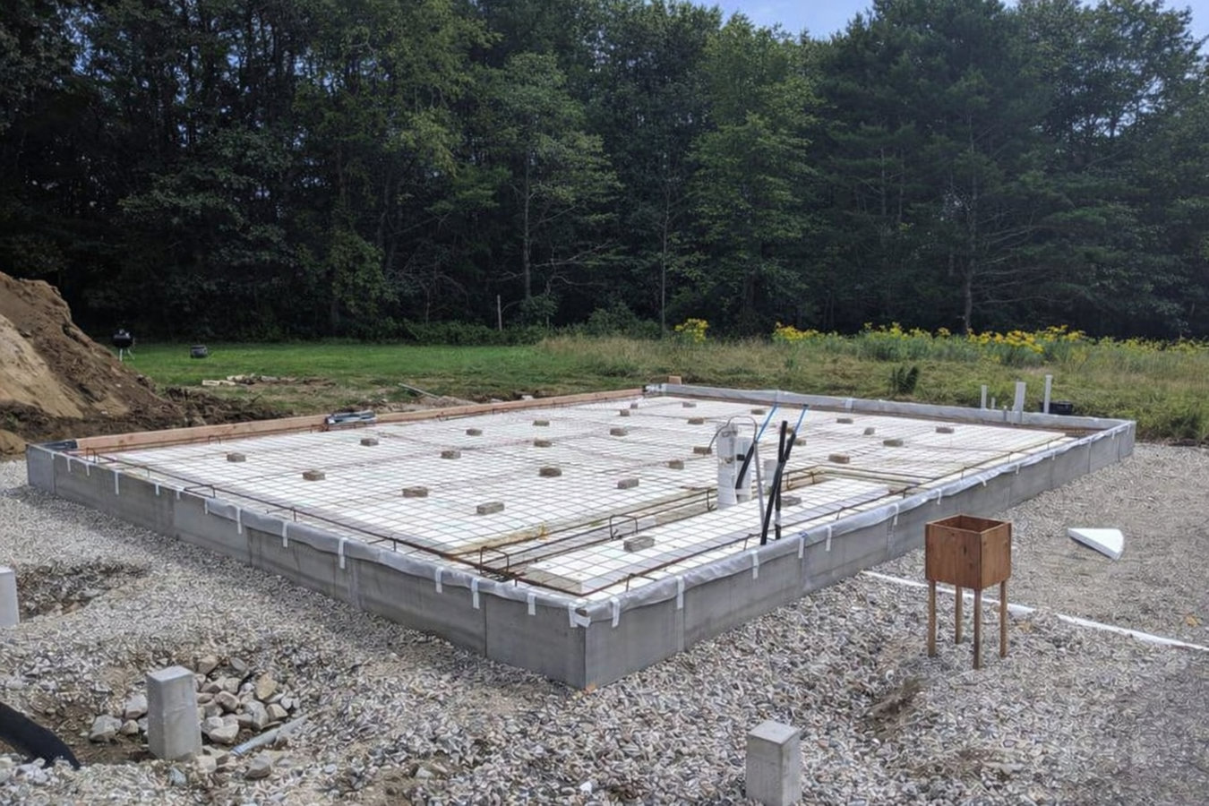Slab foundation building in Rialto, CA